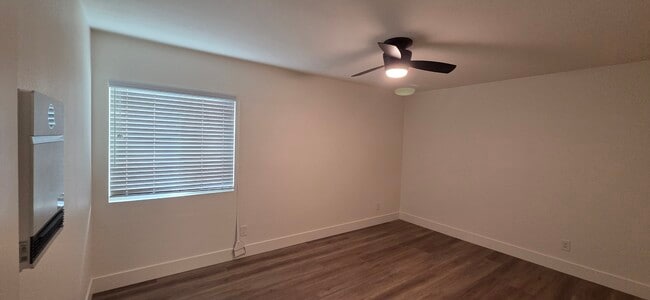 Building Photo - 10504 Caminito Rimini