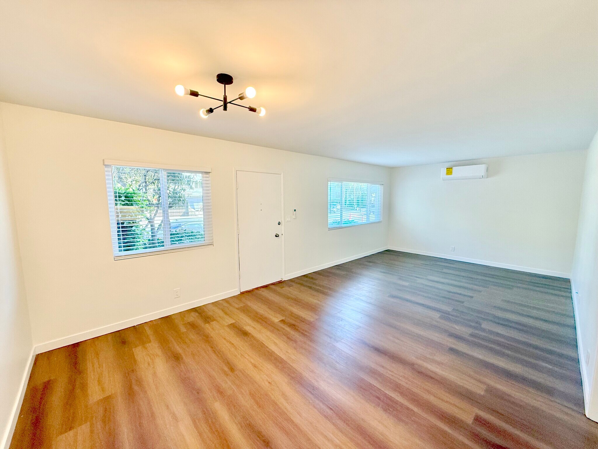 Building Photo - 231 California Ave