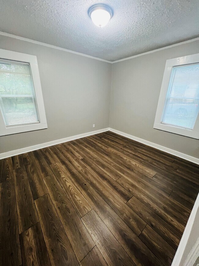 Building Photo - 2145 Pendleton St