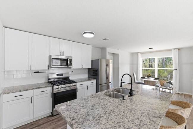 Building Photo - 8027 Dauntless Dr