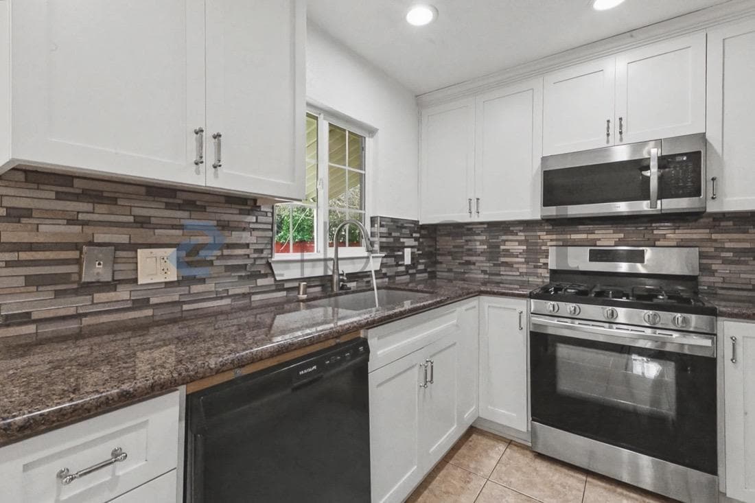 Building Photo - 1653 Robin Hood Ct