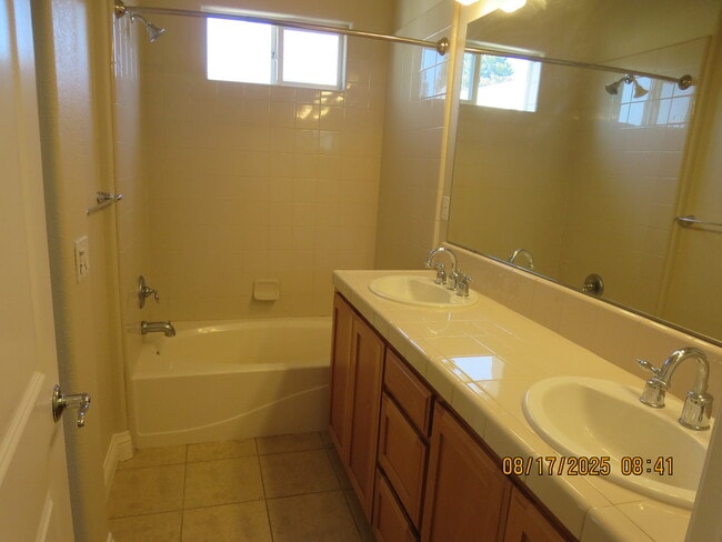 Building Photo - 4065 Calloway Dr