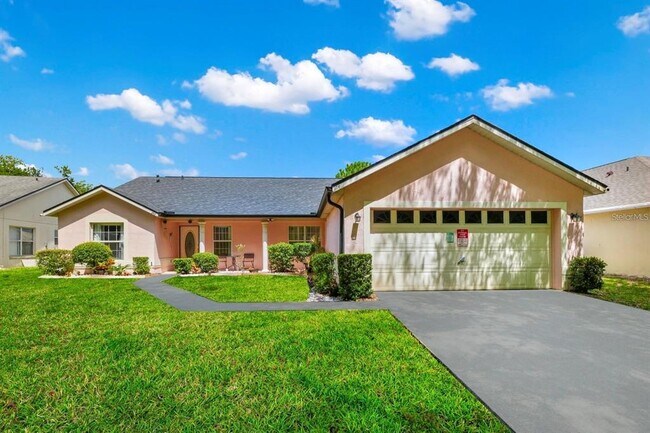 Primary Photo - 143 Breezy Oaks Ct