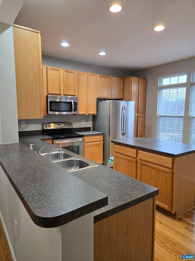 Building Photo - 2452 Abington Dr