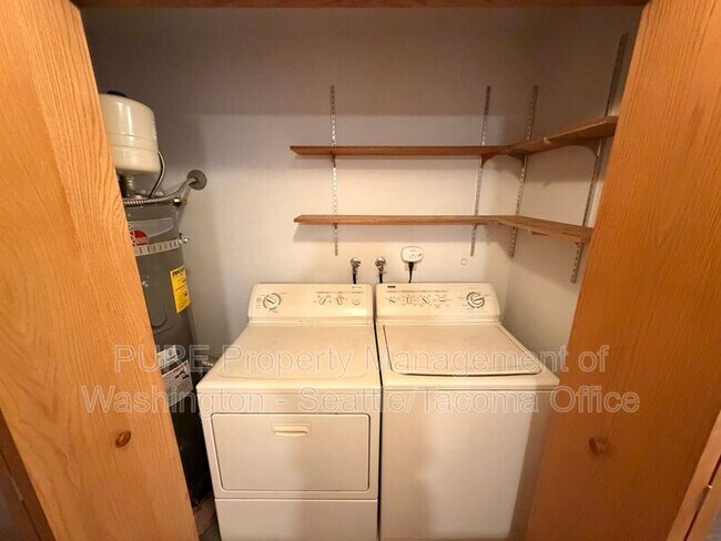 Building Photo - 18417 40th Ave E