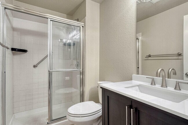 Building Photo - 12724 Henson Creek St