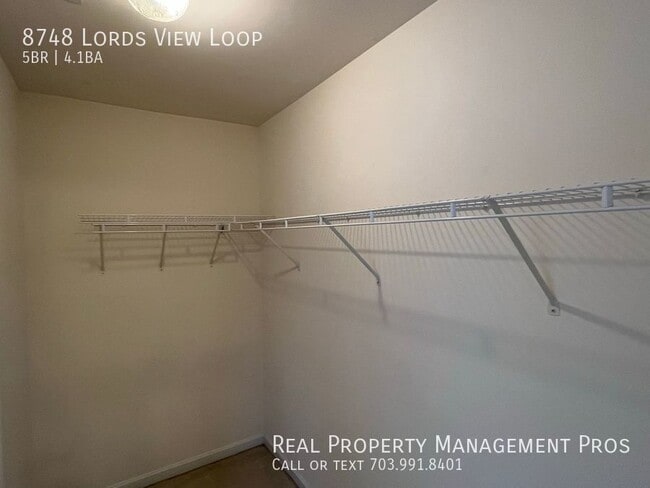 Building Photo - 8748 Lords View Loop