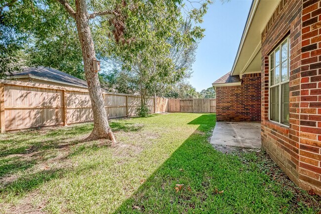 Building Photo - 2224 Palm Lagoon Dr