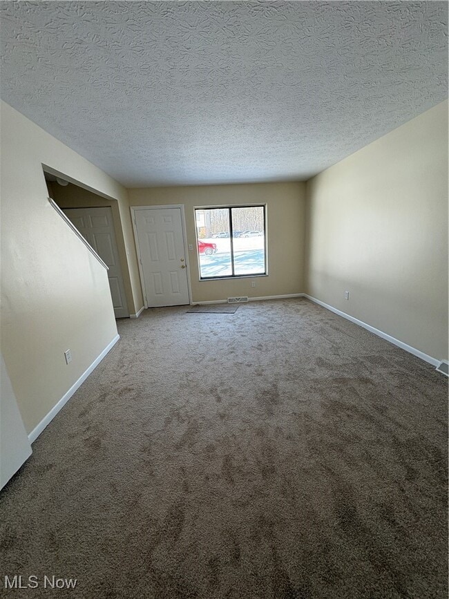 Building Photo - 2398 Echo Valley Dr