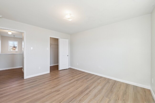 Building Photo - 312 Magnolia Dr