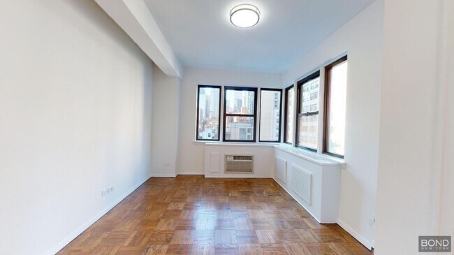 Building Photo - 20 Beekman Pl