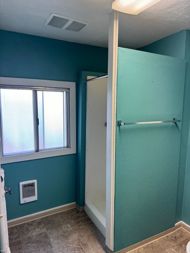 Building Photo - 309-361 NW Jackson