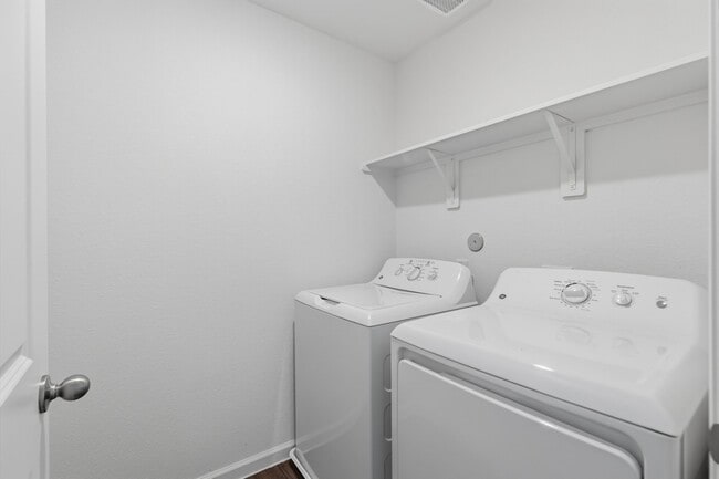 Building Photo - 15052 Ronan Dr