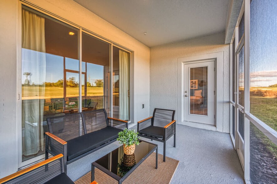 Building Photo - 853 Ocean Course Ave