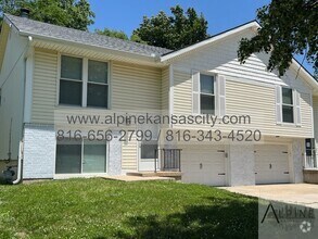 Building Photo - 2 Units Available Across from Congress Mid...