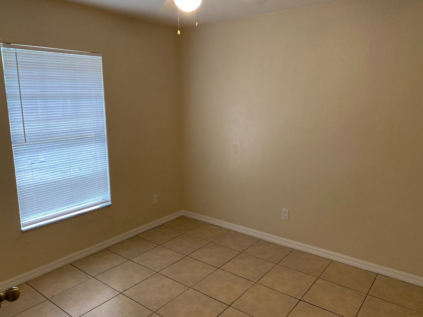 Building Photo - 1416-1418 W 12th St