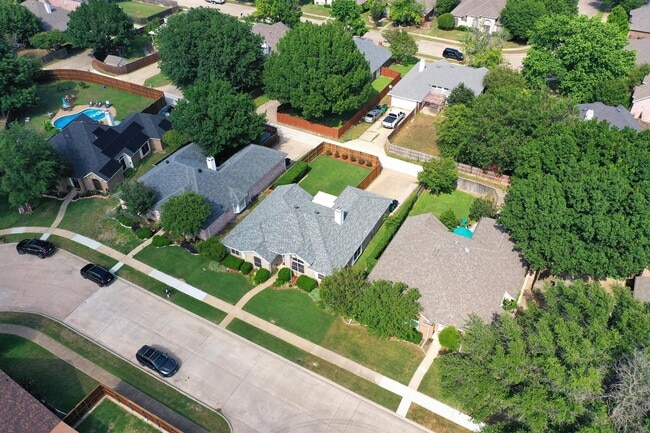 Building Photo - 4305 Durango Ln