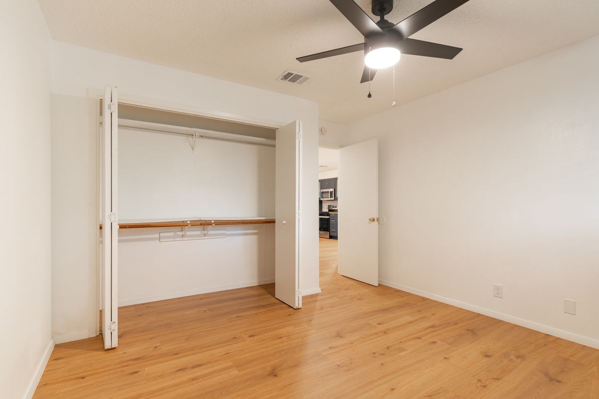 Building Photo - 100 Nicole Cove