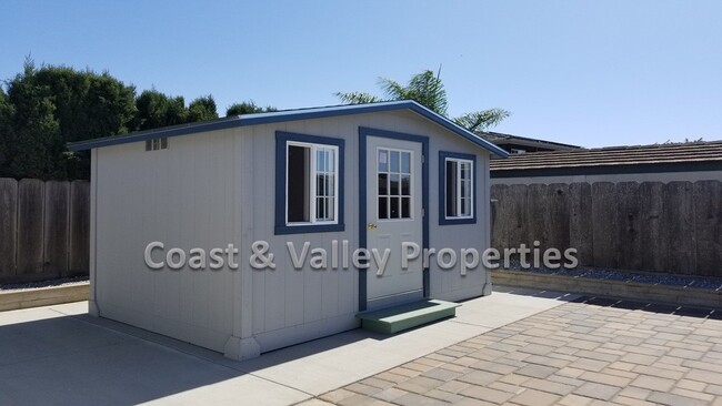 Building Photo - North Salinas Home for RENT!!!