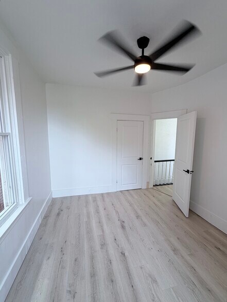 Building Photo - 816 Purcell Ave