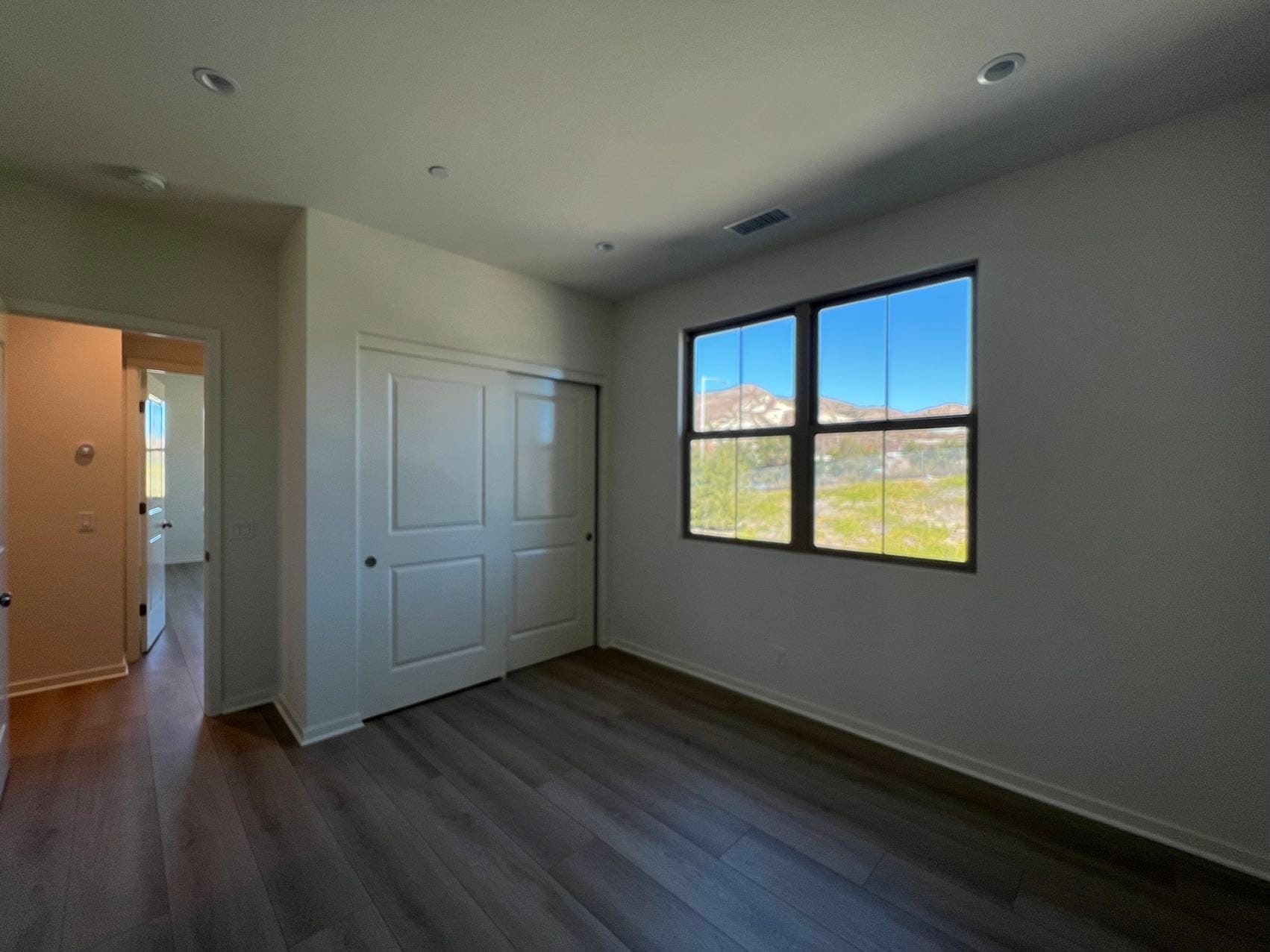 Building Photo - 104 Sugarwood