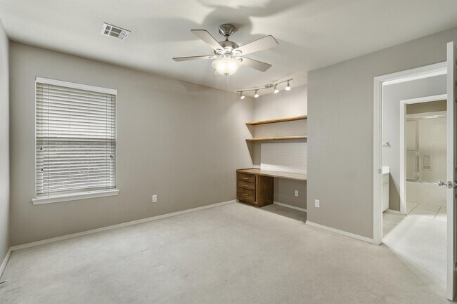 Building Photo - 10117 S 88th E Ave