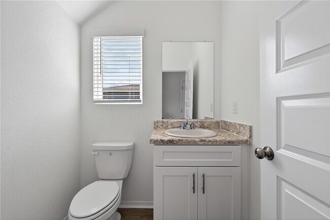 Building Photo - 6802 SW Dignity Ave