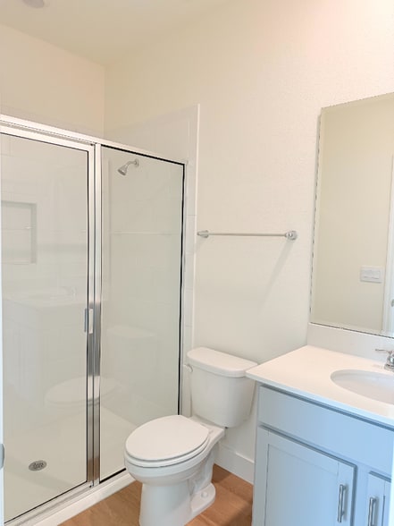 Building Photo - 1998 Walnut Crk Dr