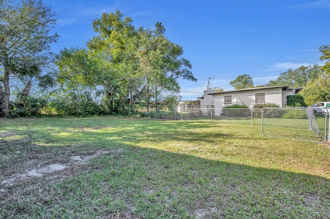 Building Photo - Wonderful Renovated home in ORLANDO