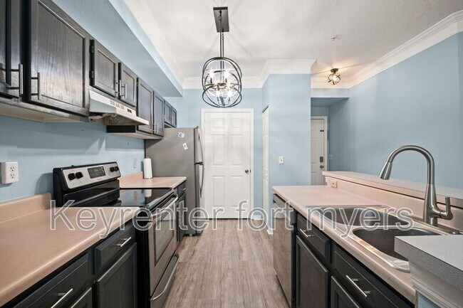 Building Photo - 11530 Villa Grand