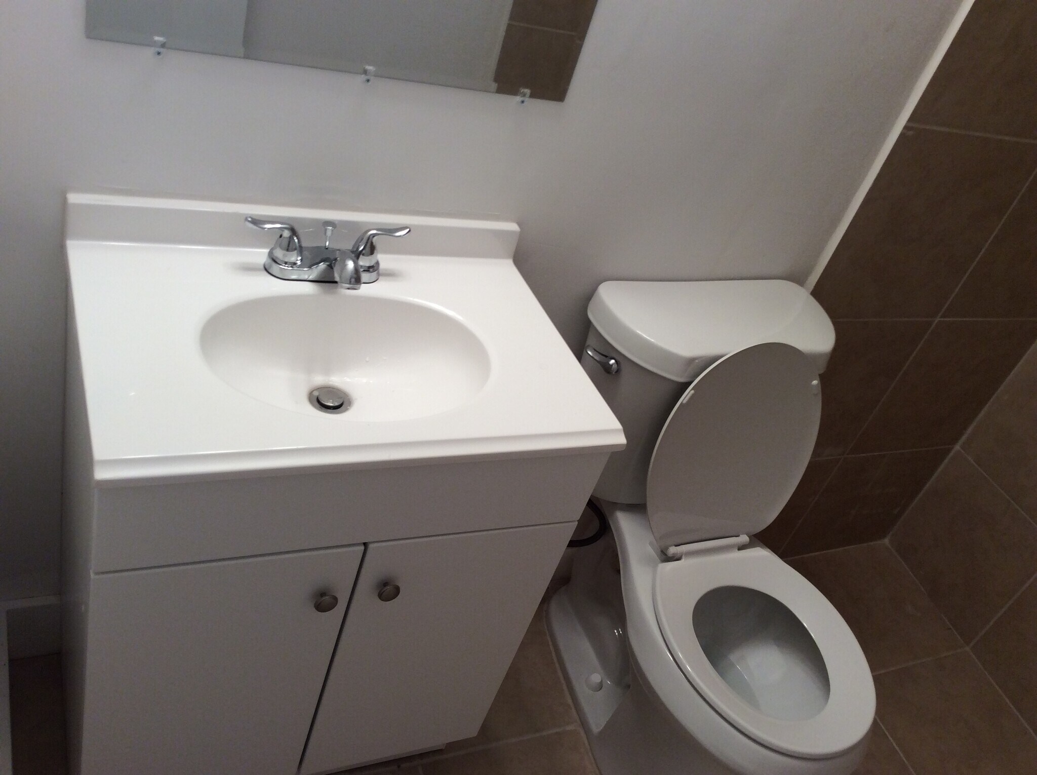 Master Bedroom #1 bathroom - 3120 SW 12th Pl