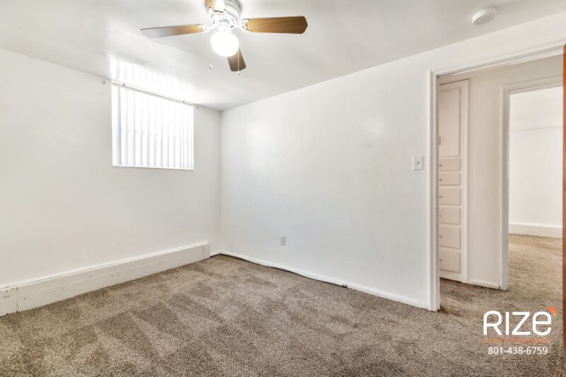 Building Photo - 521 28th St