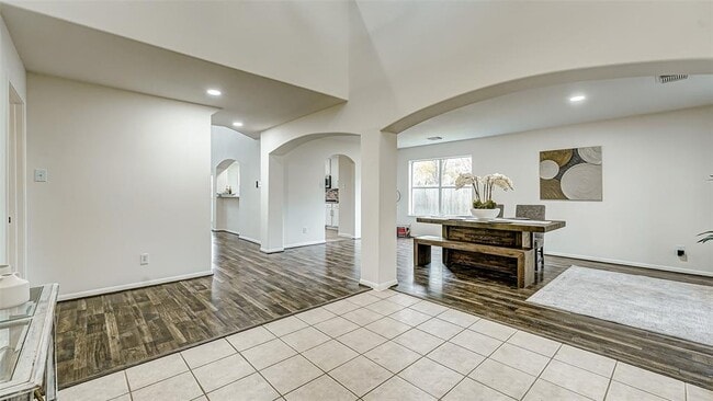 Building Photo - 1905 Vineyard Hill Ct