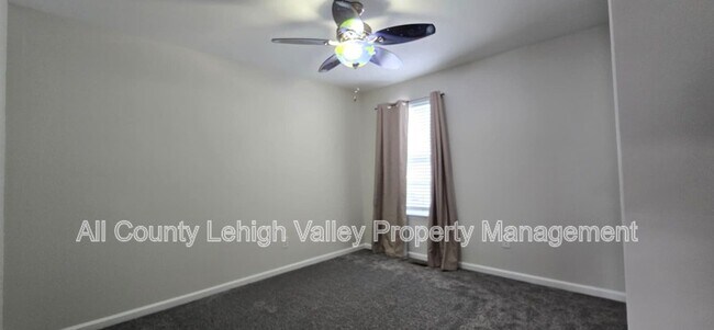 Building Photo - 4413 Stole Rd