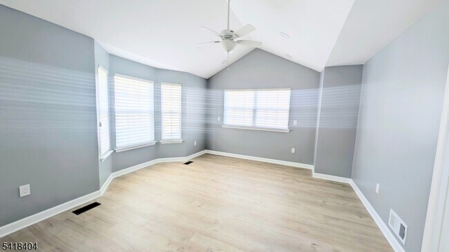 Building Photo - 3 Caroline Foster Ct