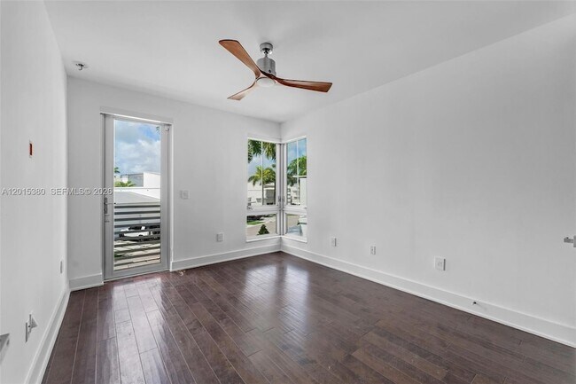 Building Photo - 8221 NW 34th St