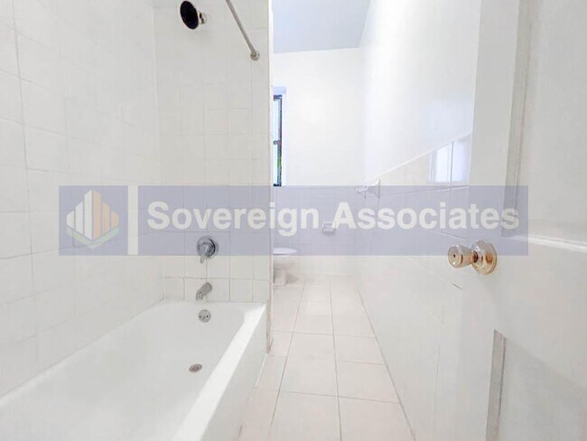 Building Photo - 255 Fort Washington Avenue