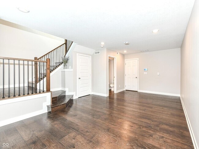 Building Photo - 1559 Bellefontaine St