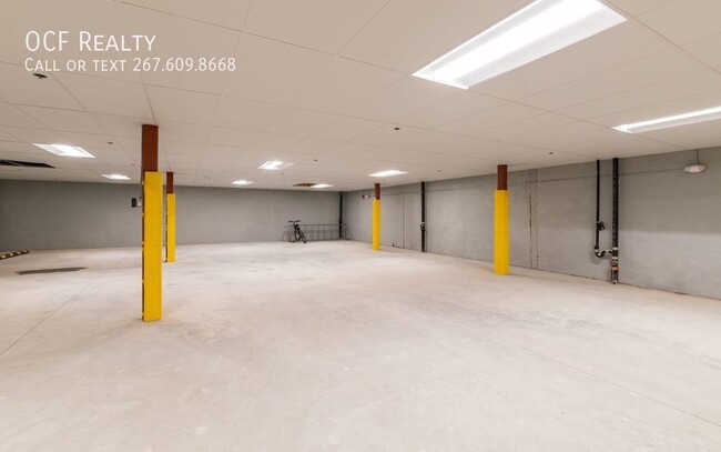 Building Photo - Two Bed Brewerytown Apartment