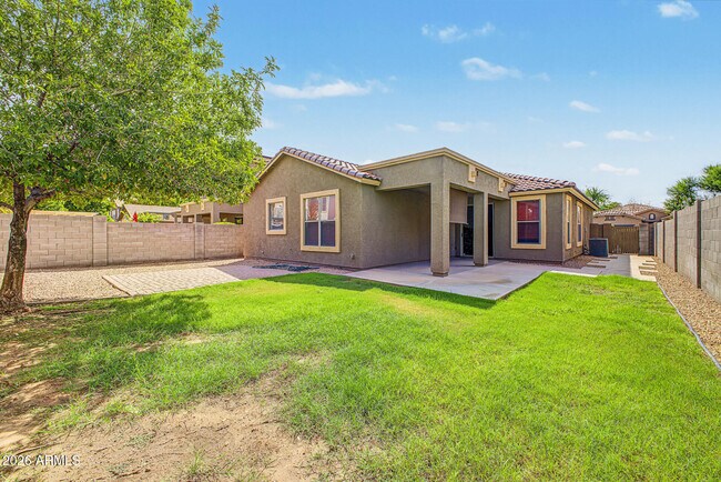 Building Photo - 15398 W MacKenzie Dr