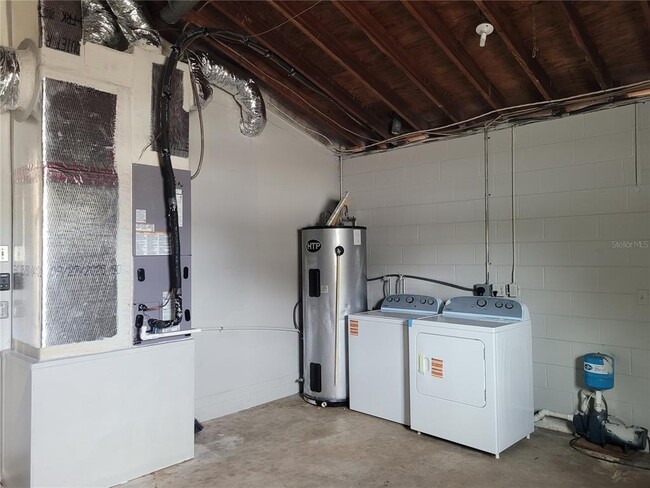 Building Photo - 8244 125th St