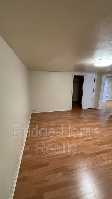 Building Photo - 3141 Beechwood Blvd