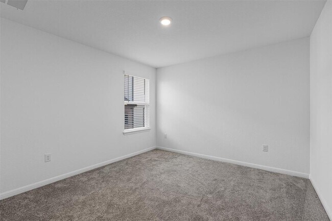 Building Photo - 13506 Grand Central Dr