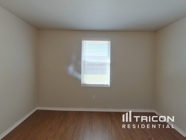 Building Photo - 215 Bobbie Ann Ct