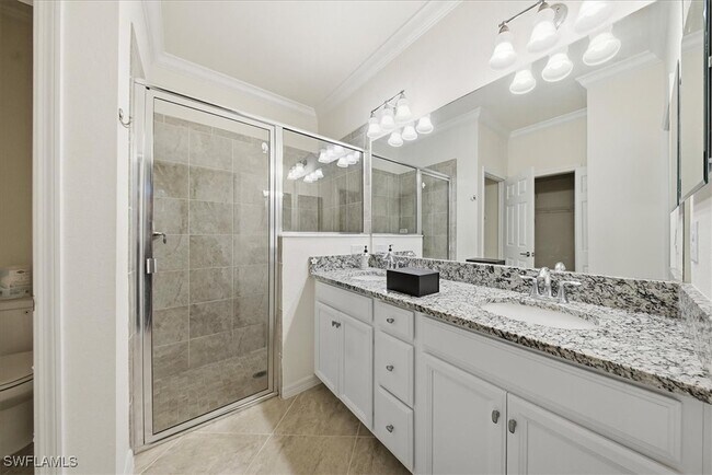 Building Photo - 9180 Glenforest Dr