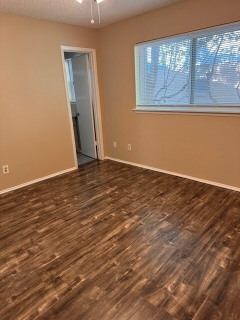 Building Photo - 3514 Summit Ln