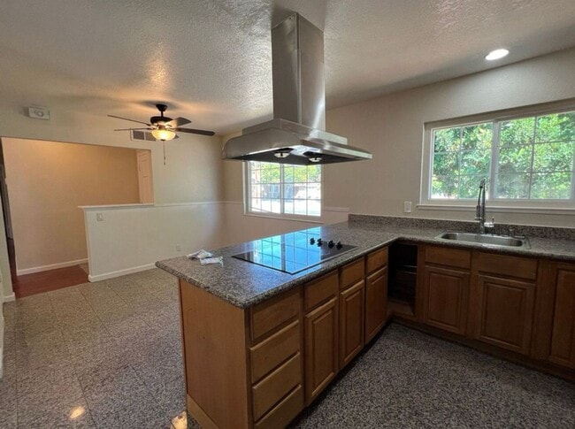 Building Photo - Blacow home for rent! $3499