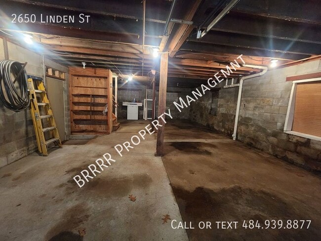 Building Photo - 2650 Linden St