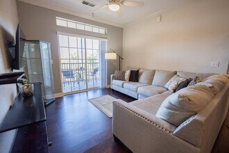 Building Photo - 1370 Tuscan Terrace