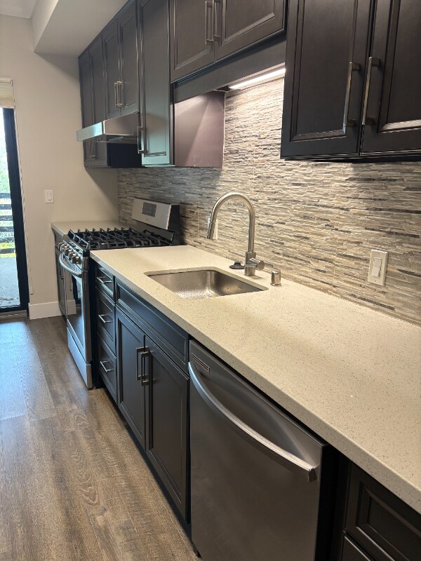 Building Photo - 820 B St